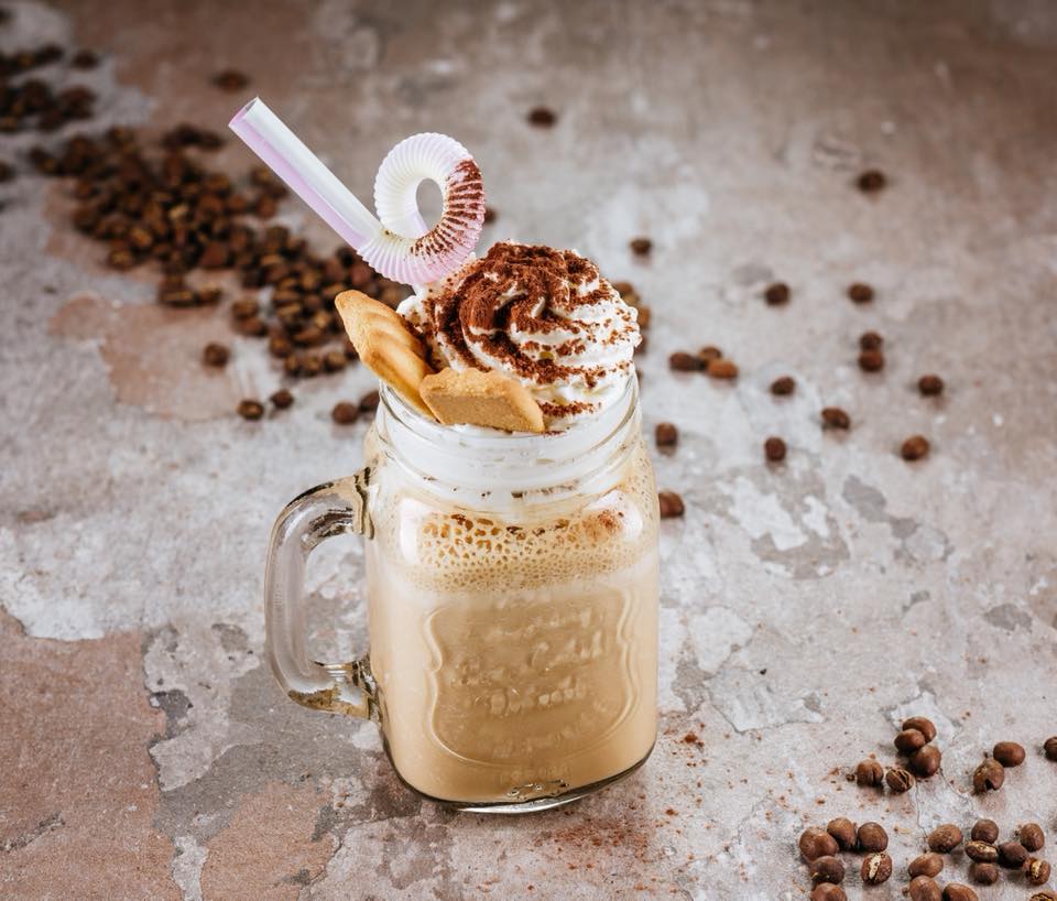 Bisküvi frappe